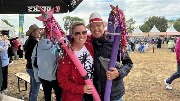 Der Samstag beim Sandstedter Sommer stand ganz im Zeichen von Schlager und Party...