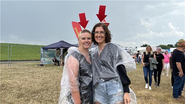 Der Samstag beim Sandstedter Sommer stand ganz im Zeichen von Schlager und Party...