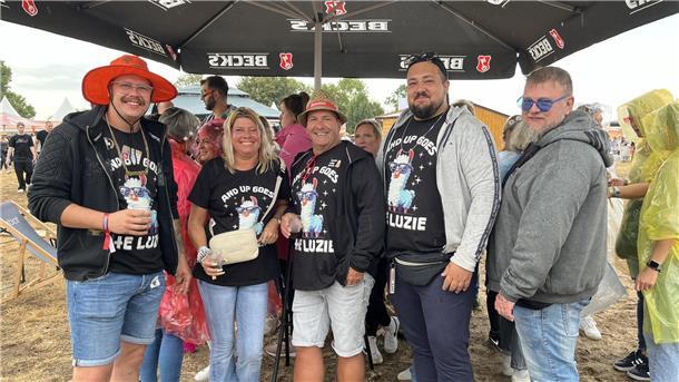 Der Samstag beim Sandstedter Sommer stand ganz im Zeichen von Schlager und Party...