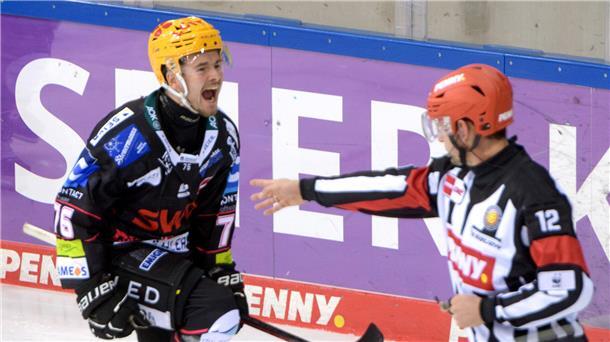 Die Fischtown Pinguins spielen sich in einen Rausch Der Schiedsrichter zeigt auf Tor und aus Pinguins-Eigengewächs Justin Büsing sprudeln nach dem ersten DEL-Treffer alle Emotionen heraus.