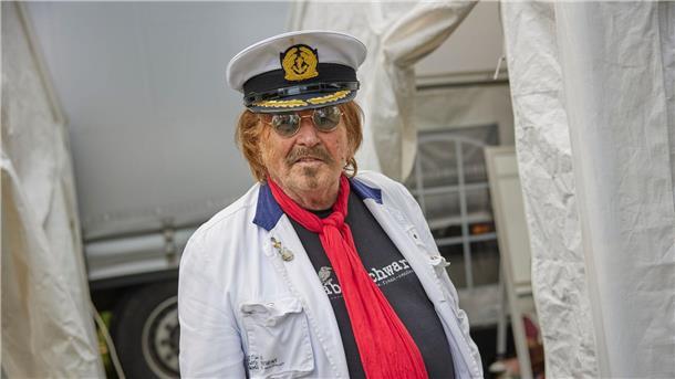 Der Schlagersänger Frank Zander hat im Rahmen des Schlager-Olymps das letzte Mal vor großem Publikum auf der Bühne gestanden.