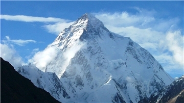 Der schroff aufragende K2 gilt unter Bergsteigern wegen seiner steilen Wände als sehr schwierig.