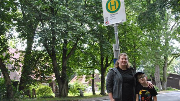 Der Schulbus fährt zwar in Ehestorf, kostenlos mitfahren darf der Grundschüler laut Landkreis aber nicht. Dabei wohnt er direkt an der Haltestelle.