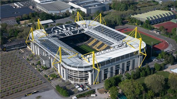 Unwetterschäden: Werder-Fans haben Probleme bei Anreise Der Signal Iduna Park, Stadion von Borussia Dortmund.