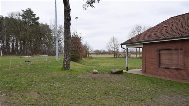 Dritter Sportplatz Oldendorf nimmt die nächste Hürde Der Sportplatz in Oldendorf.