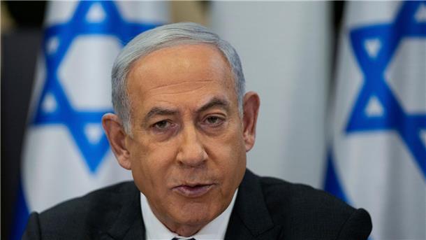 Der Streit um die Wehrpflicht könnte nach Einschätzung von Beobachtern mittelfristig Benjamin Netanjahus Koalition gefährden.