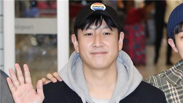„Parasite“-Schauspieler Lee Sun Kyun gestorben Der südkoreanische Schauspieler Lee Sun-kyun ist nach Medienberichten tot aufgefunden worden.