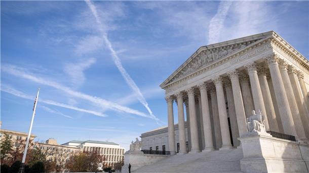 Supreme Court: Vorerst kein Auslaufen von Abschieberegelung Der Supreme Court hat das Auslaufen der Abschieberegelung vorerst geblockt.