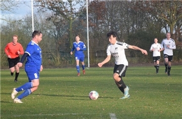 Der SV Ippensen um Diego Moreira will auf keinen Fall mit einer Niederlage aus der Bezirksliga-saison gehen.