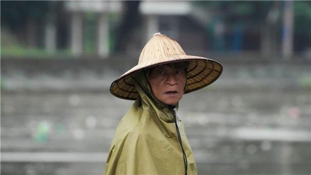 Taifun zieht weiter nach China - Tote auf den Philippinen Der Taifun „Doksuri“ hat auf den Philippinen heftige Überschwemmungen und Erdrutsche ausgelöst.