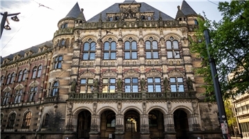 Der Tanzlehrer steht von Dezember an vor dem Landgericht Bremen. (Archivbild)