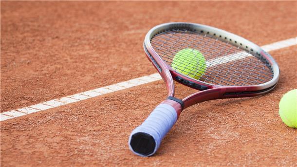 Der Tennisclub Rot-Weiß möchte seine Auszeichnung für gute Jugendarbeit nicht zurückgeben.