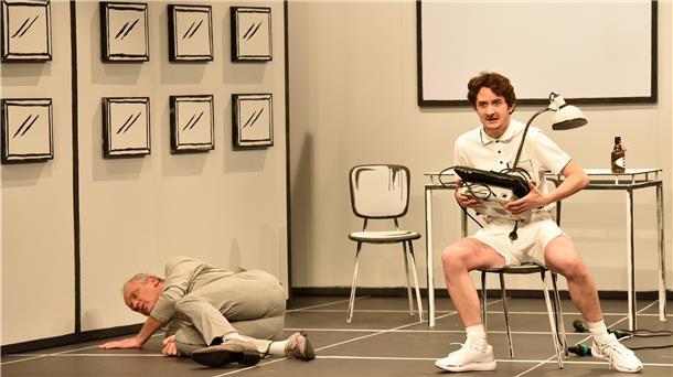 Komödie „Extrawurst“: Ein satirischer Schlagabtausch Der Tennisverein ist am Ende der Komödie „Extrawurst“ nicht mehr das, was er einmal war.