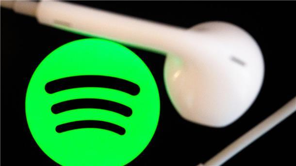 Spotify hat mehr als 200 Millionen Abo-Kunden Der Umsatz von Spotify wuchs im vergangenen Quartal auf rund 3,17 Milliarden Euro. Unterm Strich verbuchte der Streamingdienst einen Verlust von 270 Millionen Euro.