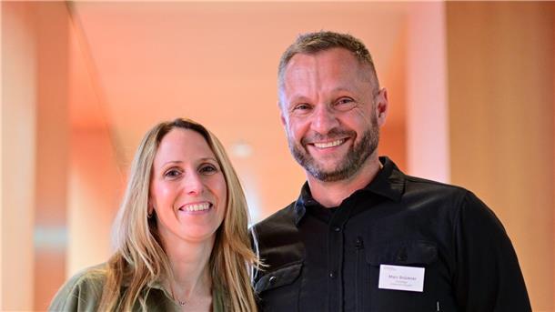 Preise für besonderen Unterricht Der Unterricht von Tina Bergen und Marc Brückner wurde mit einem Preis ausgezeichnet.