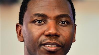Der US-Komiker und Schauspieler Jerrod Carmichael wird die Golden-Globe-Gala 2023 moderieren.