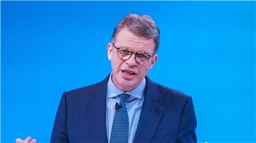 Der Vorstandsvorsitzender der Deutschen Bank, Christian Sewing, führte 2022 die Liste der Topverdiener an.
