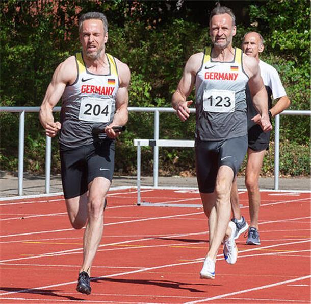 NLV-Masters in Zeven waren ein voller Erfolg Der Wechsel hat geklappt. Michael Hollmann hat den Staffelstab von Stephan Schönberg übernommen und begibt sich auf die zweite Teilstrecke.