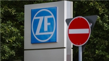 Der Zulieferer ZF Friedrichshafen muss sich neu erfinden. (Archivbild) 