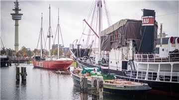 Der Zustand der Museumsflotte im Alten Hafen ist ein Trauerspiel.