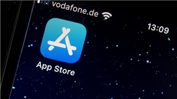 Derzeit stehen knapp 1,8 Millionen Apps auf der Plattform zur Auswahl. Insgesamt wurden dort in den vergangenen 15 Jahren über 370 Milliarden Apps heruntergeladen.