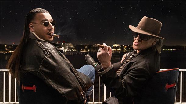 Erster Nummer-eins-Hit für Udo Lindenberg Deutsch-Rapper Apache 207 (l) und Udo Lindenberg haben erstmals miteinander einen Song aufgenommen.