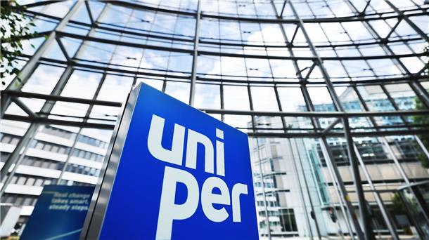 EU-Kommission genehmigt Uniper-Übernahme durch den Bund Deutschland darf das krisengeplagte Energieunternehmen Uniper nach einer Entscheidung der EU-Kommission weitgehend verstaatlichen.