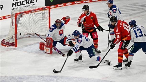 Rückenwind für Olympia: DEB-Team gewinnt Deutschland Cup Deutschland spielte diesmal deutlich effektiver als am Samstag