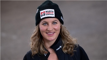 Deutschlands Top-Snowboarderin Ramona Hofmeister will im Weltcup und bei der WM jubeln.