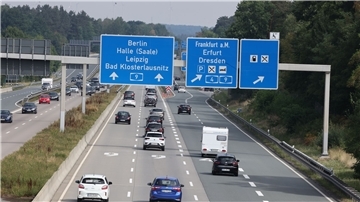 Die A9 am Hermsdorfer Kreuz in Thüringen Richtung Berlin.