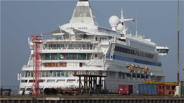 Die "Aidaaura" liegt noch immer an der Columbuskaje in Bremerhaven.