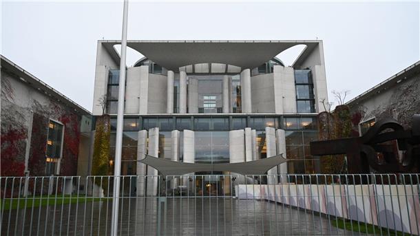 Vor diesen großen Aufgaben steht die neue Regierung Die aktuelle Bundesregierung bleibt nach der Wahl geschäftsführend im Amt. (Archivbild)