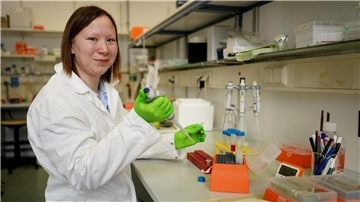 Die an dem Gen-Defekt „FOP“ erkrankte Nadine Großmann ist Mitglied des Vorstands des Vereins Loudrare und Biochemikerin der Freien Universität Berlin.