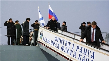Putin kündigt Milliarden-Aufrüstungsprogramm für Flotte an Die Aufrüstung der russischen Flotte lässt sich Kremlchef Putin im nächsten Jahrzehnt rund 87 Milliarden Euro kosten. (Archivbild)