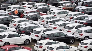 Die Autobranche steckt in der Krise und fällt als Wachstumstreiber für die deutsche Wirtschaft aus.