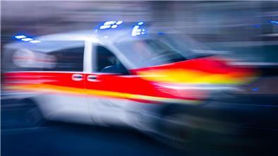 Die Autofahrerin stirbt nach der Kollision mit dem Zug. (Symbolbild)