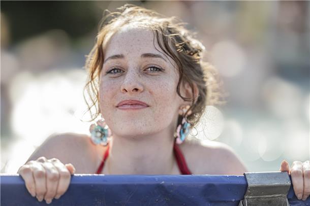 Deichbrand 2024: Das sind die schönsten Frauen auf dem Festival Die Badenixe.
