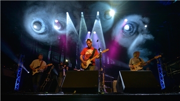 Die Band Floyd Unlimited während eines Konzerts.