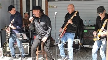 Band Strange Friends aus Wulsdorf