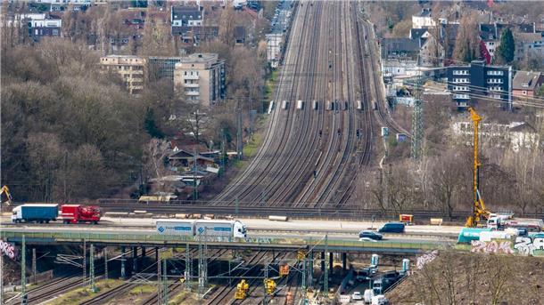 Die Bauarbeiten rund um Duisburg und Essen haben zu Ostern die größten Auswirkungen.