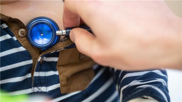 Grüne machen Vorschläge gegen Kinder-Gesundheitskrise „Die bedarfsgerechte gesundheitliche Versorgung von Kindern derzeit in einem besorgniserregenden Maß eingeschränkt“.