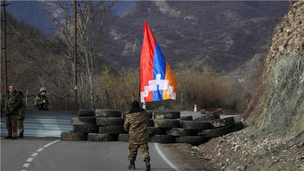 Armenien will Militärmanöver mit USA abhalten Die beiden ehemals sowjetischen Länder Armenien und Aserbaidschan kämpfen seit Jahrzehnten um die Region Berg-Karabach