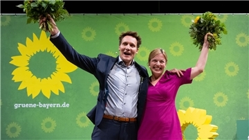 Die beiden Fraktionsvorsitzenden im bayerischen Landtag, Ludwig Hartmann und Katharina Schulze, führen die Grünen auch in die Wahl im kommenden Jahr.