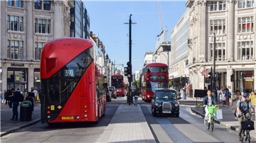 Blick auf die Londoner Oxford Street.