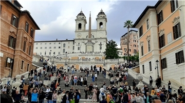 Italien per Rad: Nordenhamer erreicht nach 1417 Kilometern Rom Die berühmte Spanische Treppe in Rom.