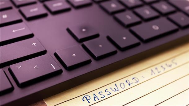 Mobiles Bezahlen: Die wichtigsten Sicherheitsgrundlagen zu den Bereichen Hardware, Software und Verhalten Passwort vor Tastatur