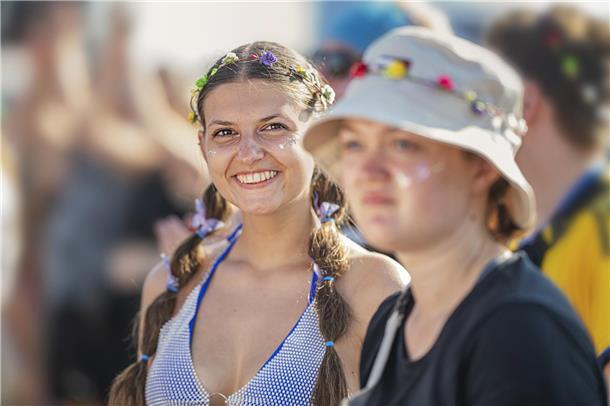 Deichbrand 2024: Das sind die schönsten Frauen auf dem Festival Die Blumige.