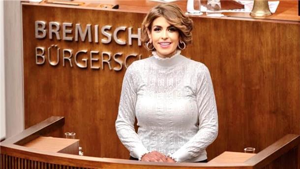 Die Bremerhavener Grünen-Politikerin Sülmez Colak ist Mitglied der Bremischen Bürgerschaft und unterstützt ihre betroffenen türkischen Landsleute.
