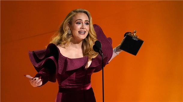 Adele kommt im Sommer nach Deutschland Die britische Sängerin Adele gibt im Sommer vier Konzerte in München.