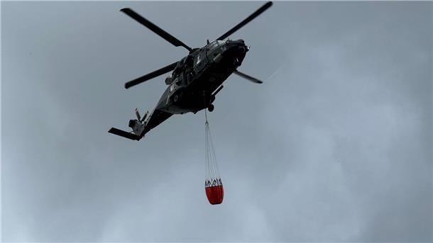 Löschhubschrauber proben Ernstfall über Meppen Die Bundeswehr kündigte möglichen Sirenenlärm und Hubschrauberüberflüge an.